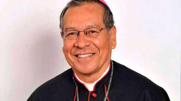 Mons. Óscar Armando Campos