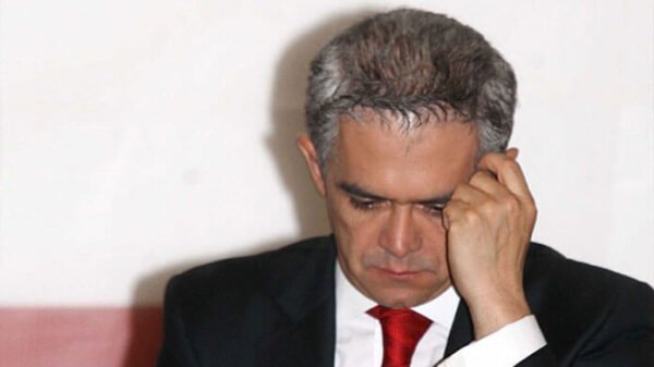 Cancelan premio a Mancera