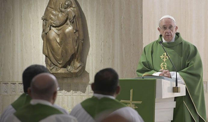 Papa Francisco explica cómo alcanzar la santidad