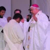 ordenación de un sacerdote dentro de una cárcel