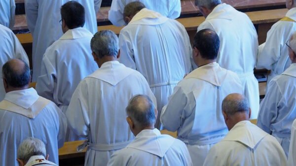 sacerdotes que cometieron abusos