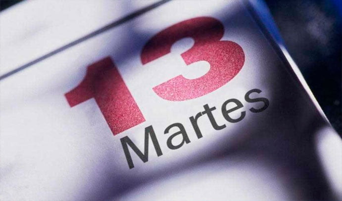 martes 13