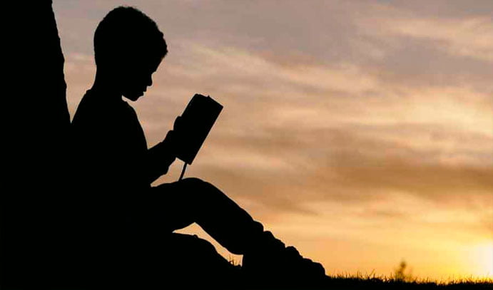 niños de ideologías